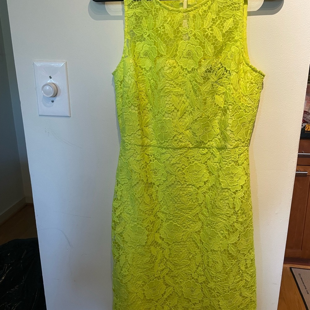 Lace Sleeveless Dress in Vibrant Yellow